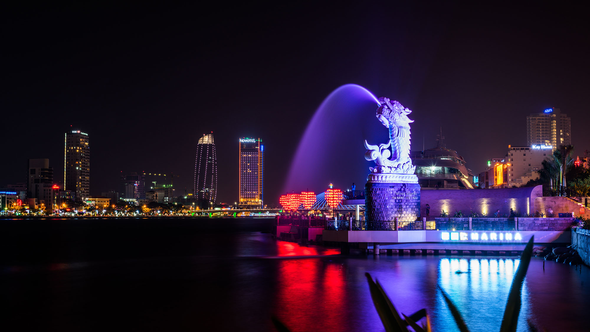 Experience the Vibrant Nightlife of Vietnam: Unforgettable Nights in the Land of Contrasts